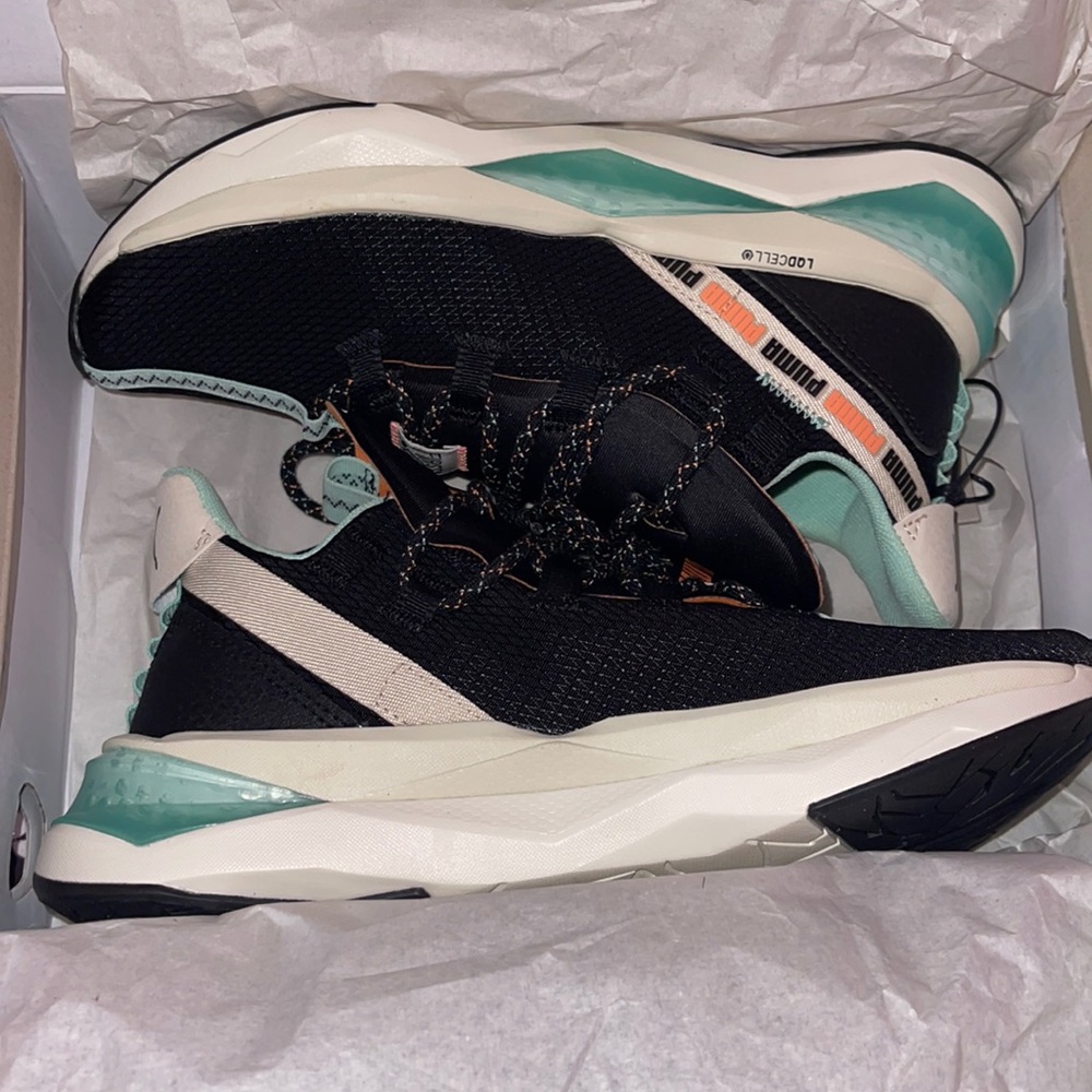 Puma Sneakers